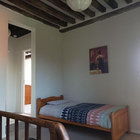La Petellerie, maison de campagne avec piscine pour un séjour détente Moyon Extérieur photo